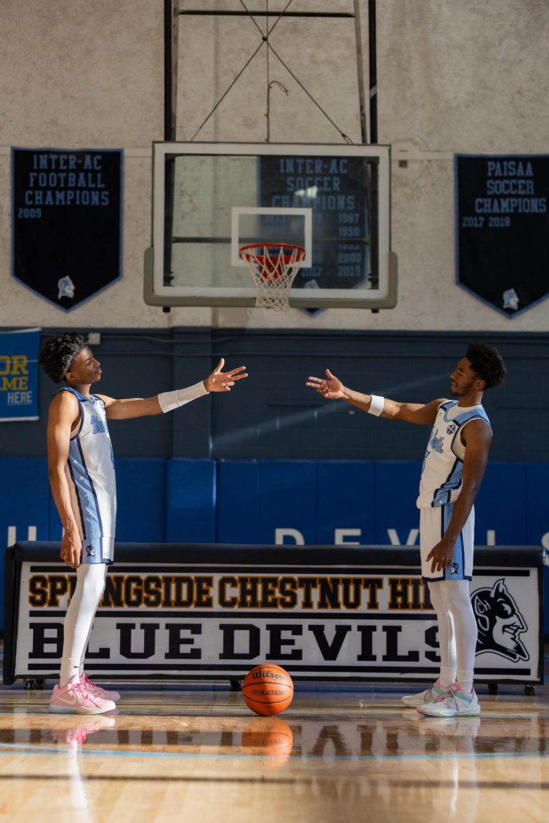 Kam Waters and Keni Williams hit a pose.