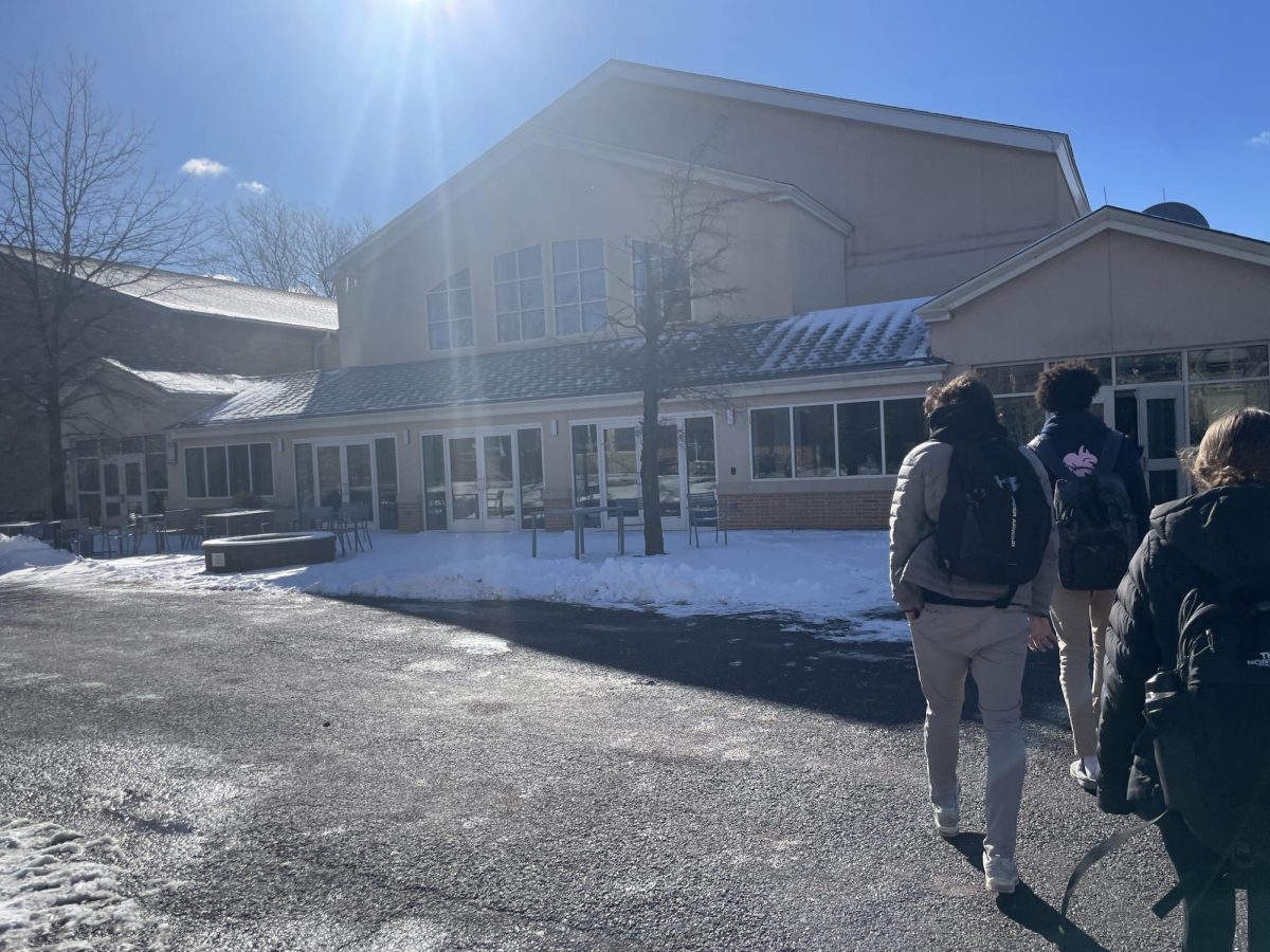 The cold air and strong winds has led students to bundle with coats and some wear boots