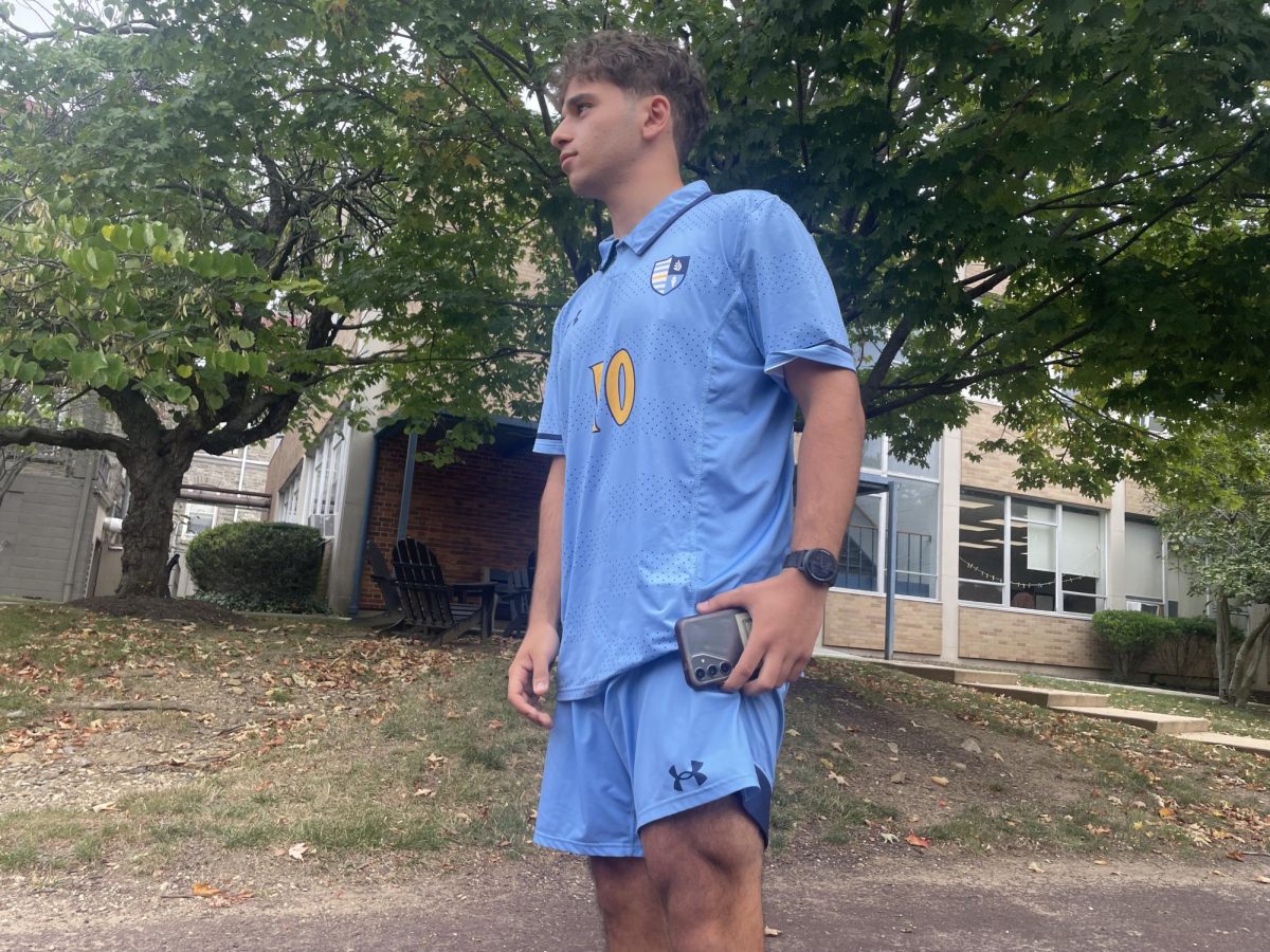 Gio shows off his newly healed knee